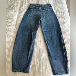 GAP Women's Barrel Jeans
